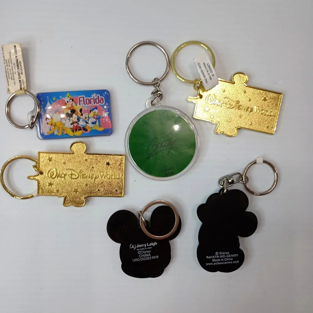 Disney Keychain Lot 6 Mickey,‎ Minnie, Goofy, Jerry Leigh, World  Lucite & Metal